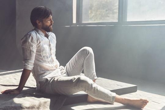 Relaxed Vibes: Comfort is king, guys. This year, relaxed silhouettes are the name of the game. Loose-fitting shirts, breezy linen pants, and oversized shorts are the perfect way to beat the heat and still look put together. Find your favorite styles in my recent post on men's summer outfits.